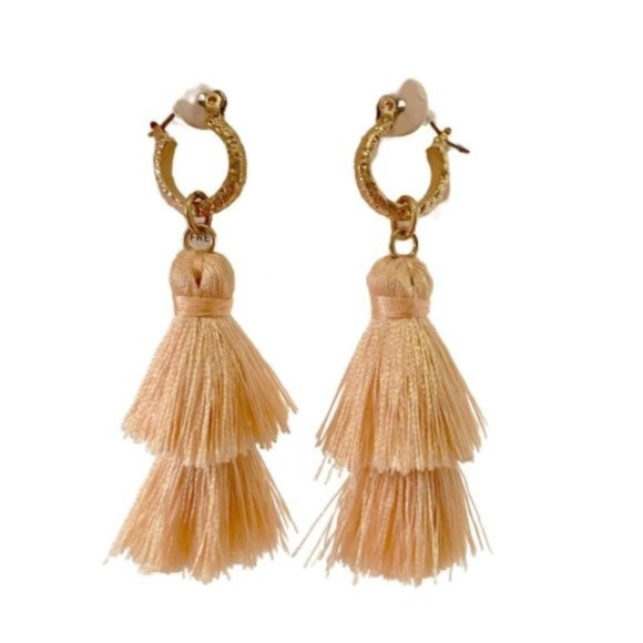 Melrose & Market Peach Pink Tassel Dangle Earrings NEW NWT Giftable - Picture 1 of 5